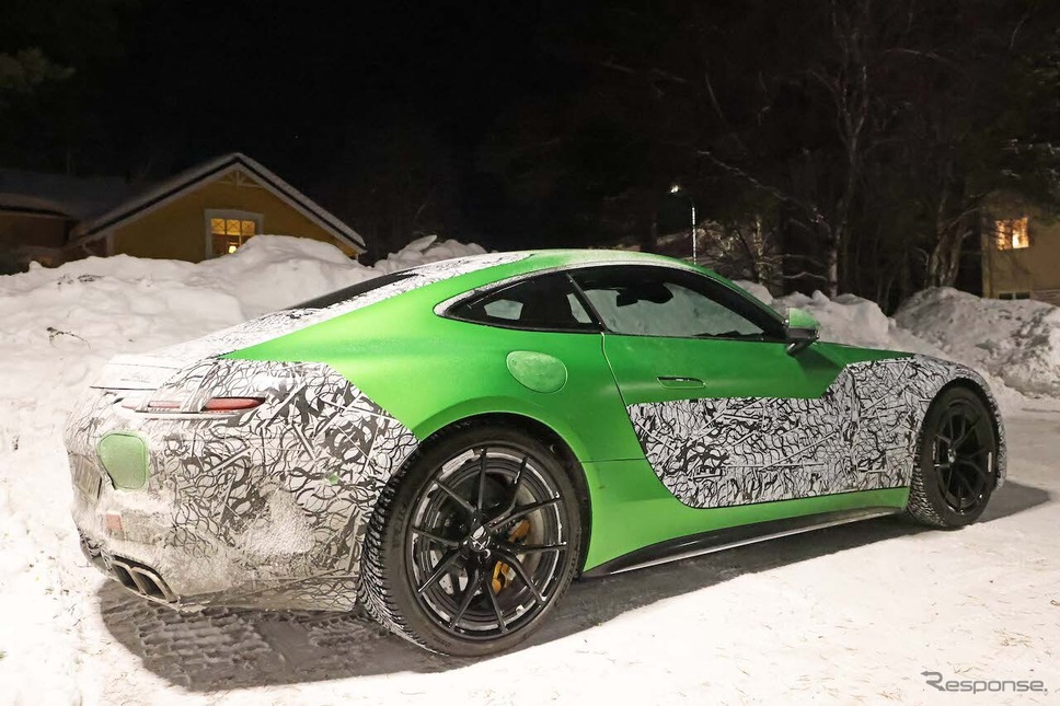 メルセデスAMG GTクーペ 次期型プロトタイプ(スクープ写真)《APOLLO NEWS SERVICE》