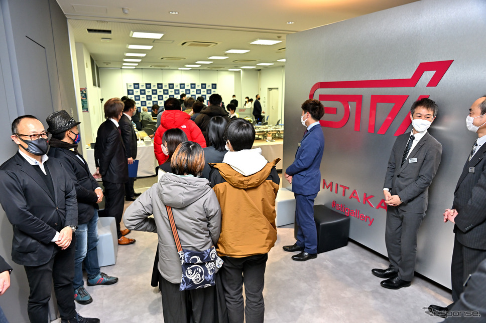 東京スバル三鷹店「Takuty Special Festa」《撮影 雪岡直樹》