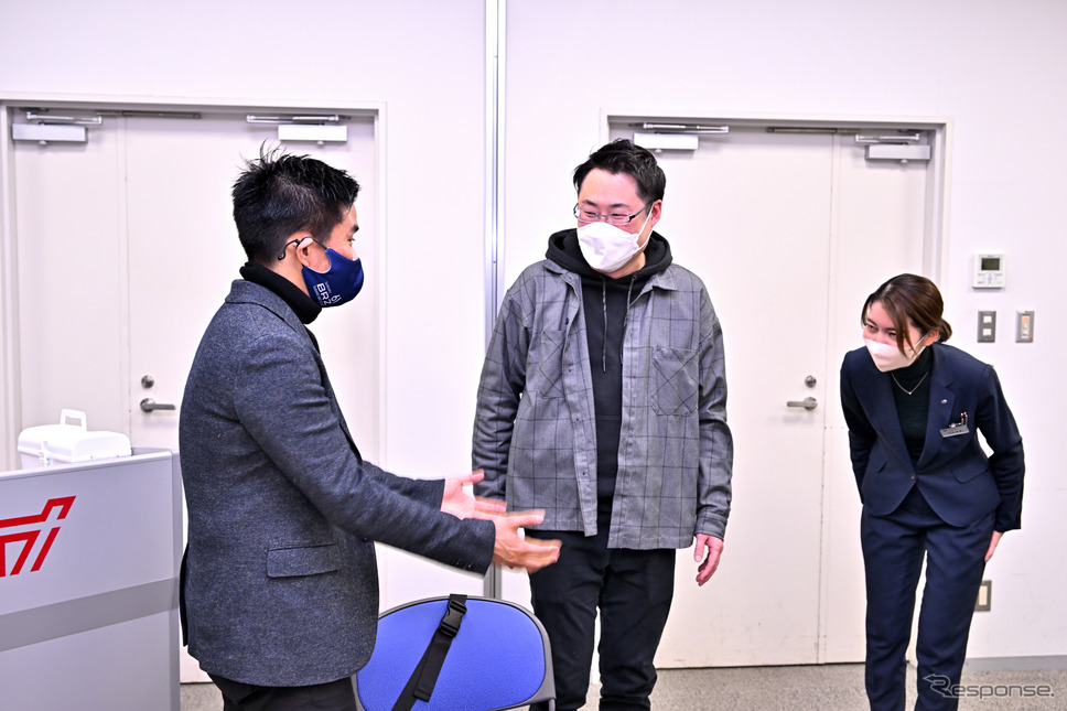 東京スバル三鷹店「Takuty Special Festa」《撮影 雪岡直樹》