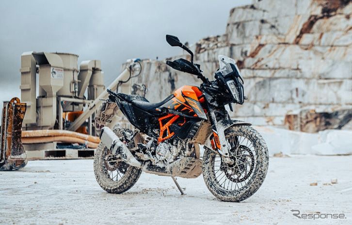 KTM 390アドベンチャーSW《写真提供:KTM JAPAN》