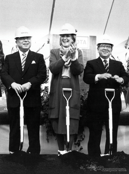 米ケンタッキー工場建設の地鎮祭(1986年、向かって右)《photo by Toyota》