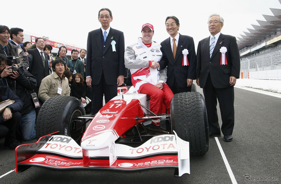 2005年、新装なった富士スピードウェイで。ドライバーはラルフ・シューマッハ《Photo by Koichi Kamoshida/Getty Images Sport/ゲッティイメージズ》