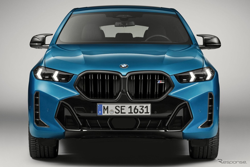 BMW X6 改良新型の「M60i」《photo by BMW》