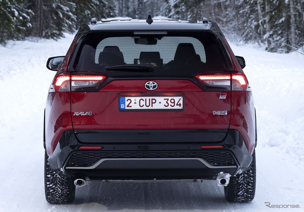 トヨタ RAV4 プラグインハイブリッド の「GRスポーツ」(欧州仕様)《photo by Toyota》