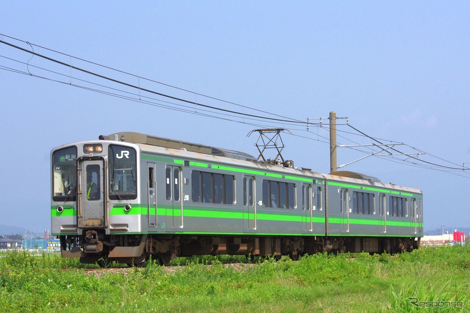 新潟時代のE127系。《写真提供 写真AC》