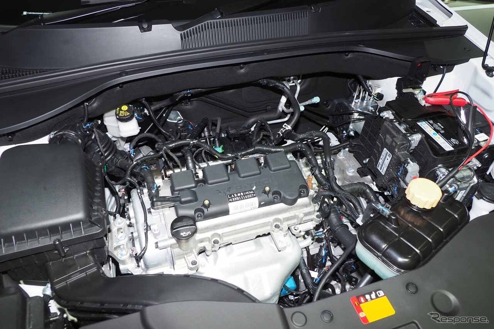 エンジンは自然吸気1485cc、直列4気筒ガソリンエンジンで最大出力105ps、最大トルク143Nmを発揮《写真撮影 会田肇》