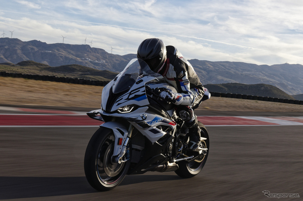 BMW S1000RR《写真提供 BMW Motorrad》