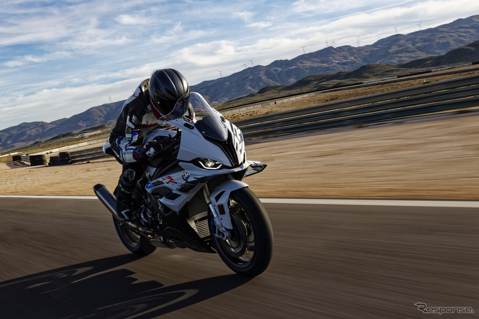 BMW S1000RR《写真提供 BMW Motorrad》