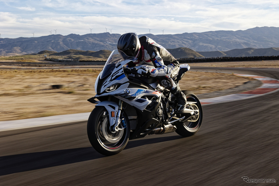 BMW S1000RR《写真提供 BMW Motorrad》