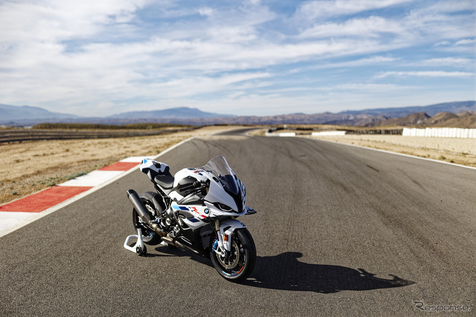 BMW S1000RR《写真提供 BMW Motorrad》