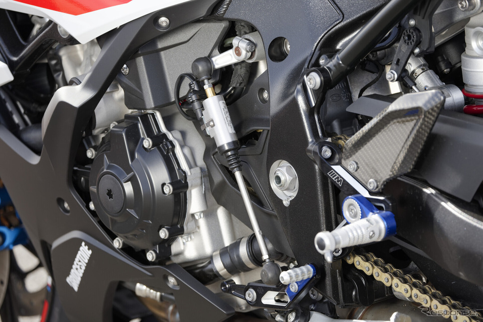 BMW S1000RR《写真提供 BMW Motorrad》