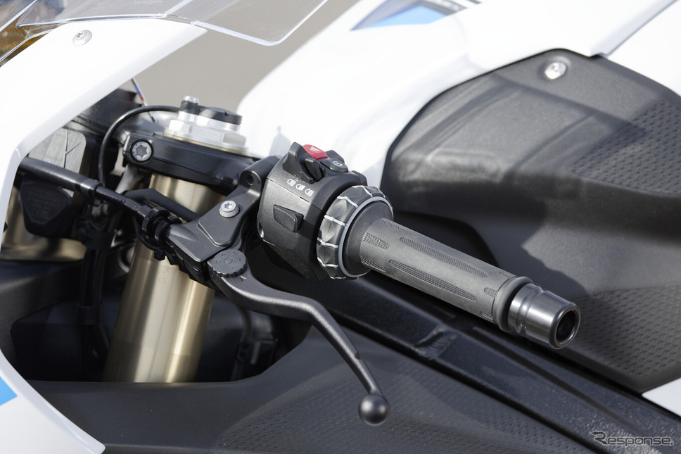 BMW S1000RR《写真提供 BMW Motorrad》