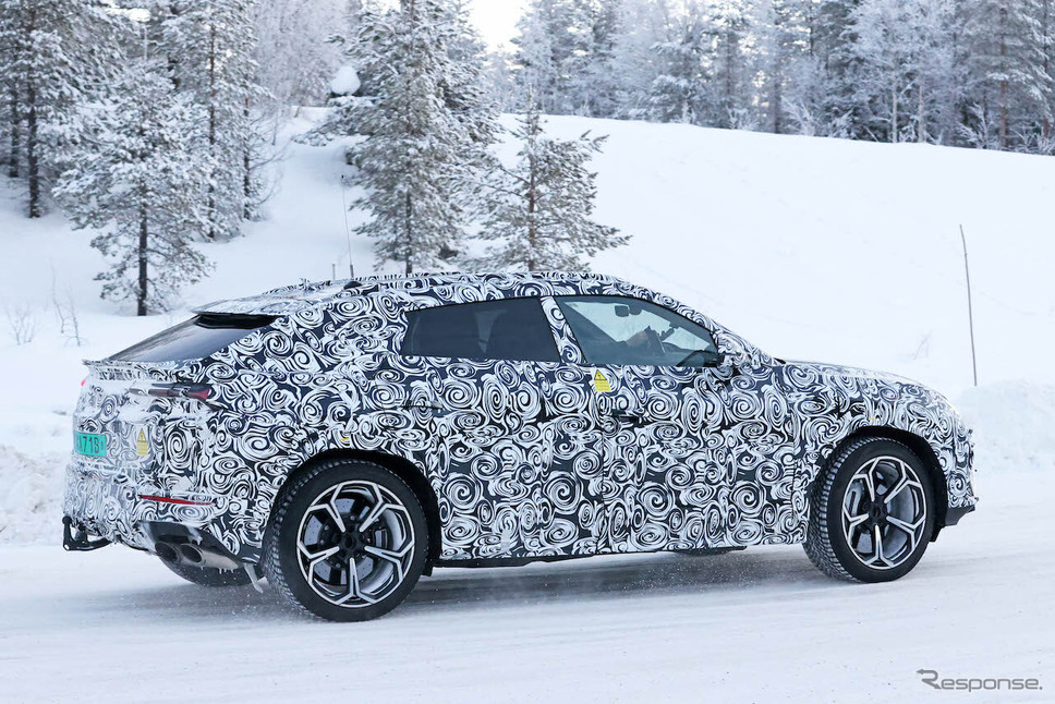 ランボルギーニ ウルスPHEV(仮)プロトタイプ(スクープ写真)《APOLLO NEWS SERVICE》
