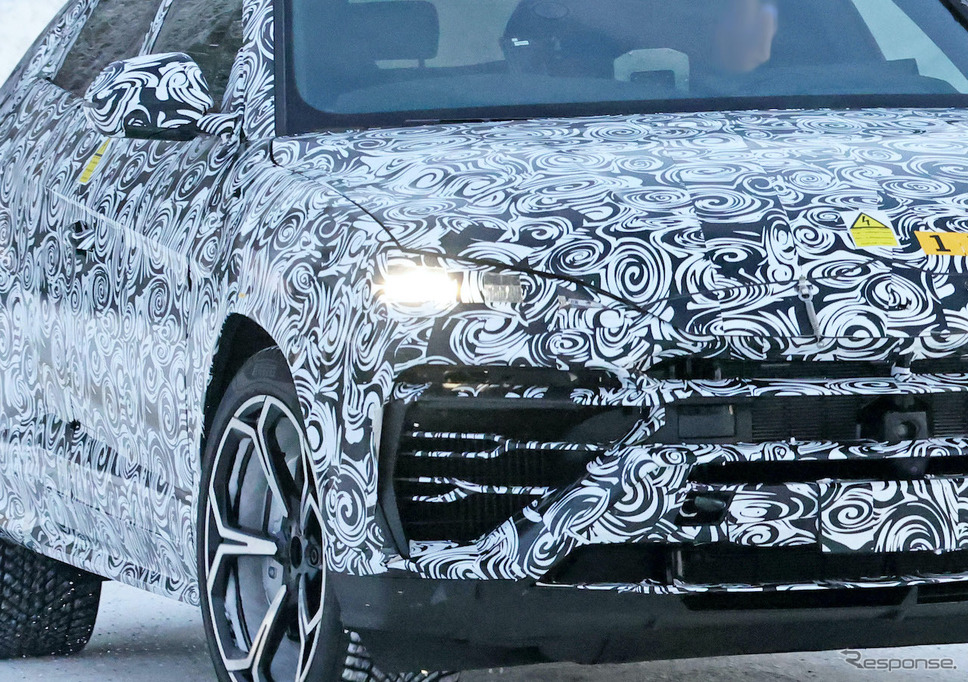ランボルギーニ ウルスPHEV(仮)プロトタイプ(スクープ写真)《APOLLO NEWS SERVICE》