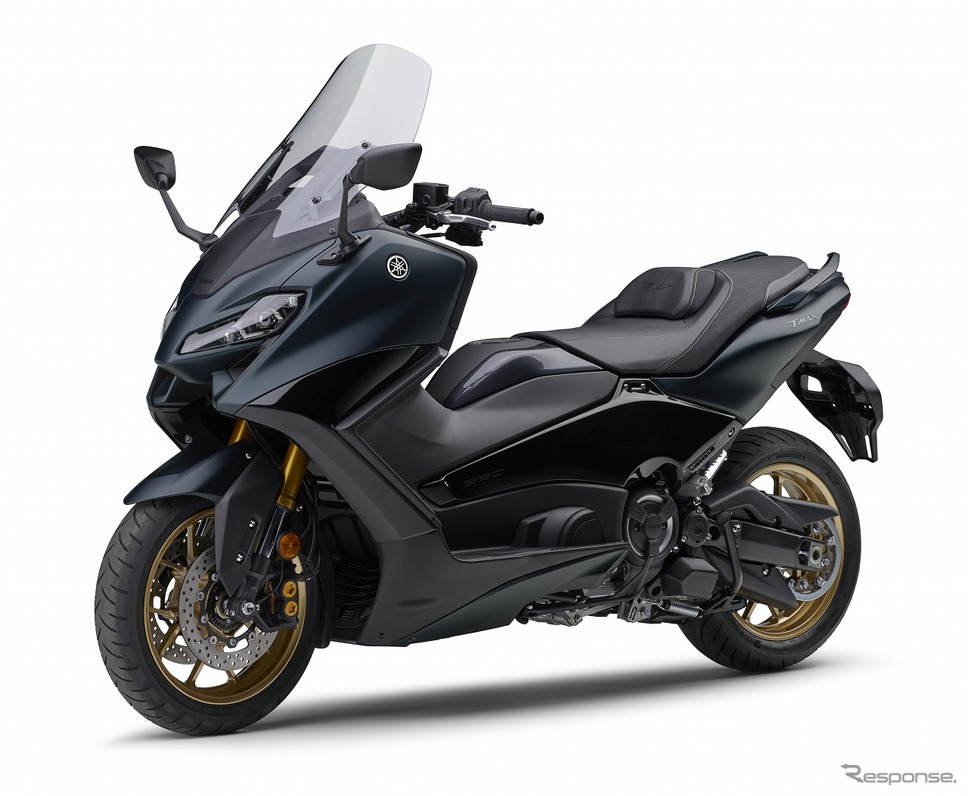 ヤマハ TMAX560 TECH MAX ABS（マットダークグリーン）《写真提供：ヤマハ発動機》
