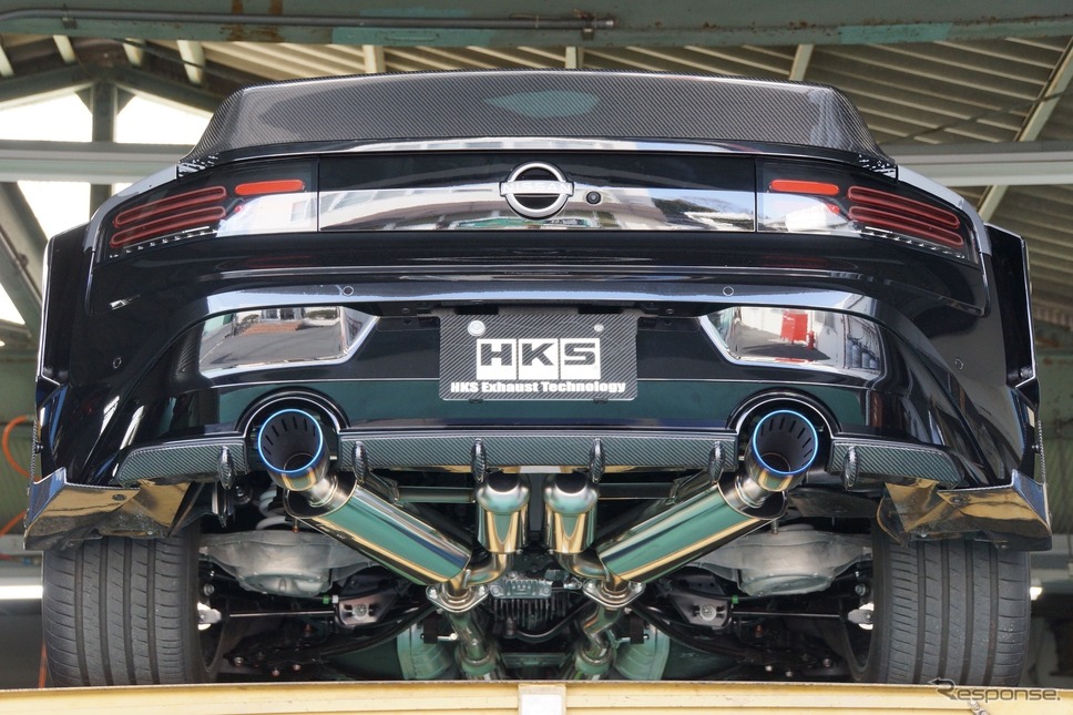 フェアレディZ(RZ34)用、HKSスーパーターボマフラー《写真提供 HKS》