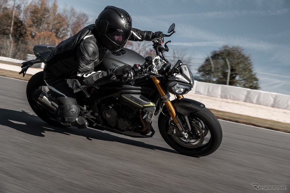 トライアンフ スピードトリプル1200RS《写真提供 トライアンフモーターサイクルズジャパン》