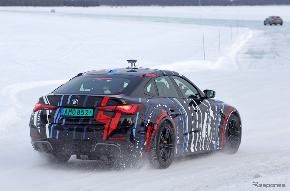 BMW Mが開発する高性能4モーターEVのプロトタイプ（スクープ写真）《APOLLO NEWS SERVICE》