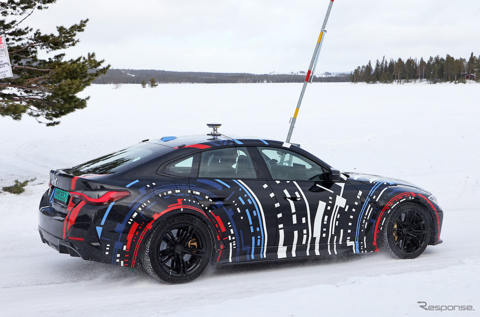 BMW Mが開発する高性能4モーターEVのプロトタイプ（スクープ写真）《APOLLO NEWS SERVICE》