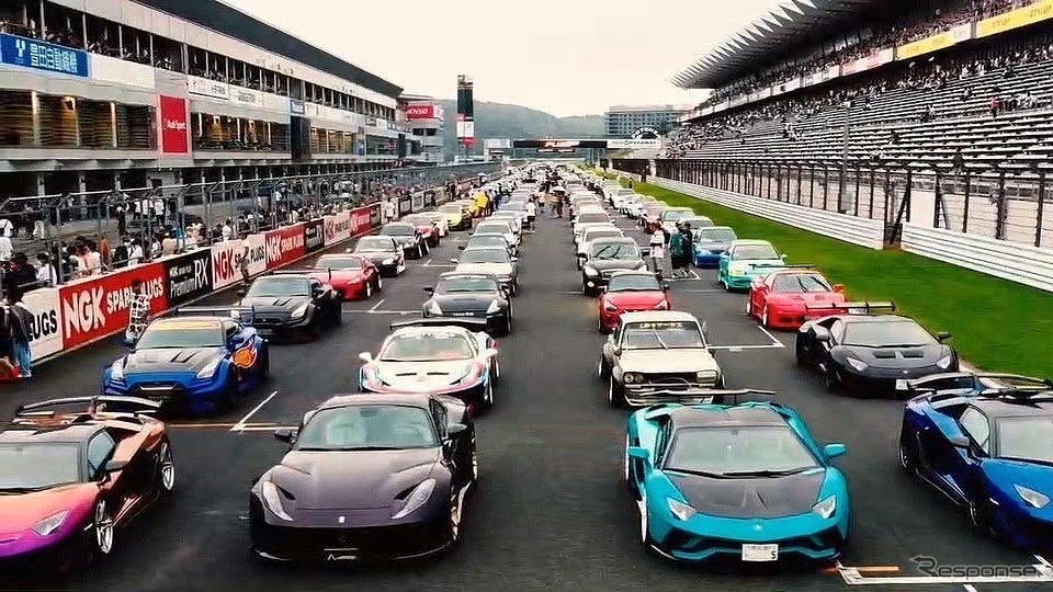 Show Car 1000台のパレード・ラン《写真提供：Kamiwaza-Japan》