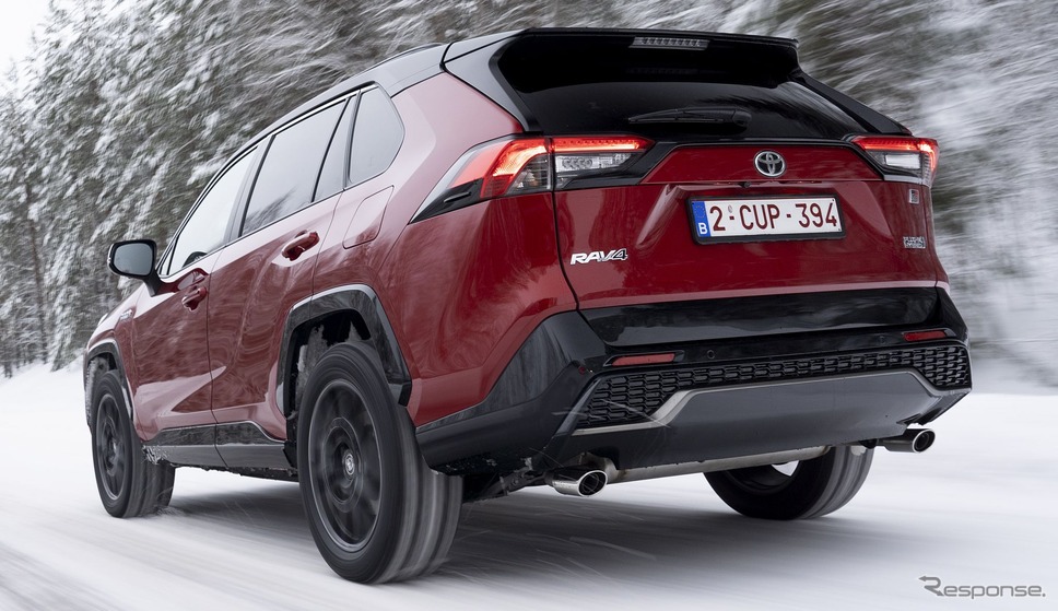 トヨタ RAV4 プラグインハイブリッド の「GRスポーツ」(欧州仕様)《photo by Toyota》
