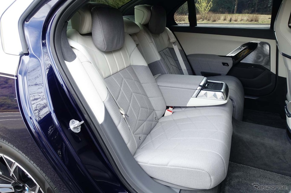 BMW i7 xDrive60《写真撮影 中村孝仁》