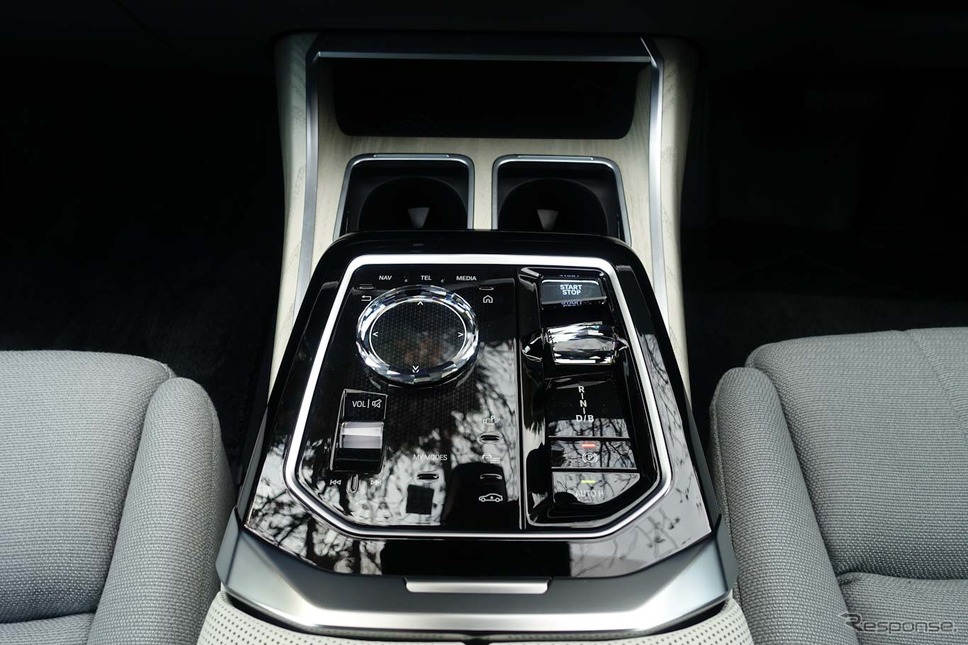 BMW i7 xDrive60《写真撮影 中村孝仁》