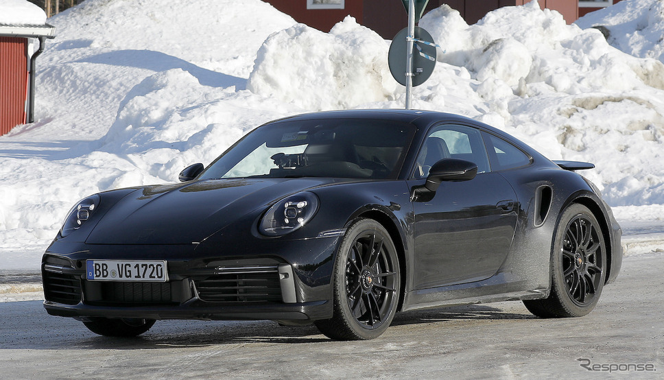 ポルシェ 911ターボ 改良新型プロトタイプ(スクープ写真)《APOLLO NEWS SERVICE》