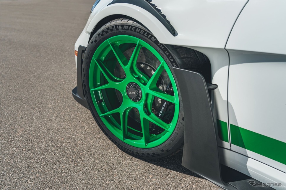 ポルシェ 911 GT3 RS 新型の「トリビュートtoカレラRSパッケージ」《photo by Porsche》