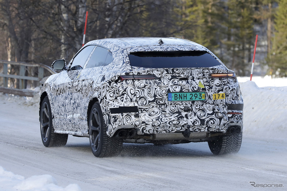 ランボルギーニ ウルスPHEV プロトタイプ(スクープ写真)《APOLLO NEWS SERVICE》