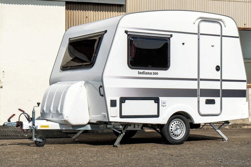 インディアナ・RV インディアナ300L《写真提供 東北キャンピングカーショー2023実行委員会》