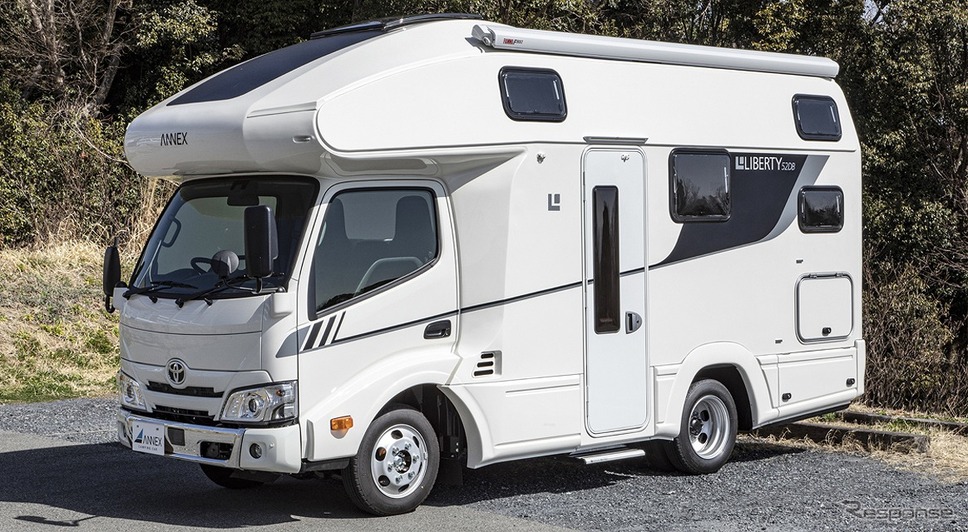 デルタリンク宮城 LIBERTY52《写真提供 東北キャンピングカーショー2023実行委員会》