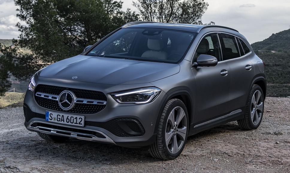 メルセデスベンツ GLA 現行型(参考)《photo by Mercedes-Benz》