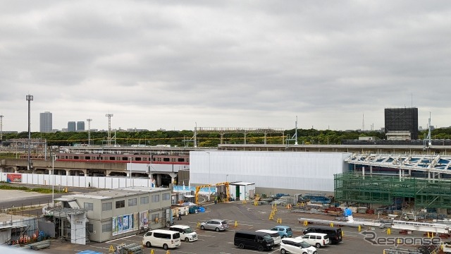 建設中の幕張豊砂駅《写真提供 写真AC》