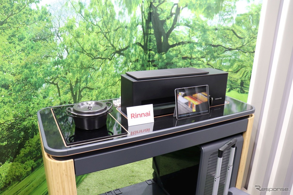 トヨタブースに展示されたリンナイのIH調理器と水素グリルのコンセプトモデル（FC EXPO 2023）《写真撮影 中尾真二》