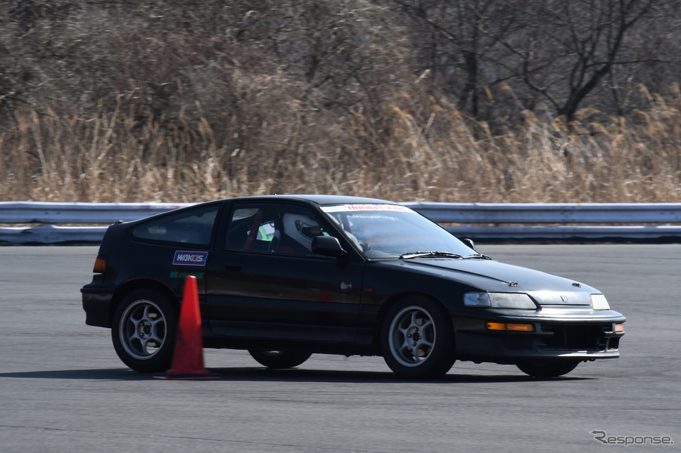 激戦を繰り広げた慶應義塾大学のホンダCR-X《写真撮影 関東自動車部新人戦運営委員会》