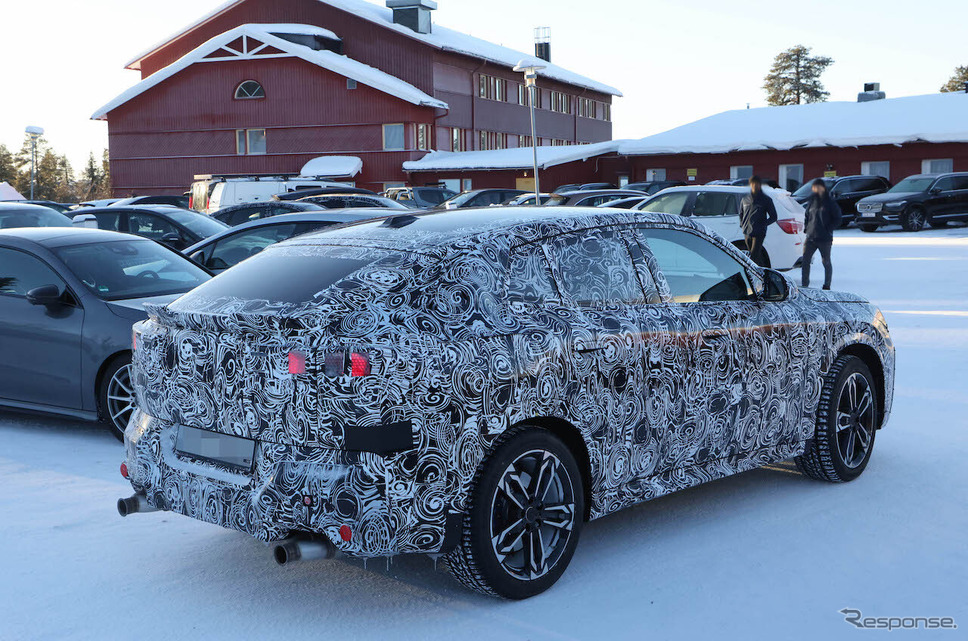 BMW X2 M35i 次期型プロトタイプ(スクープ写真)《APOLLO NEWS SERVICE》