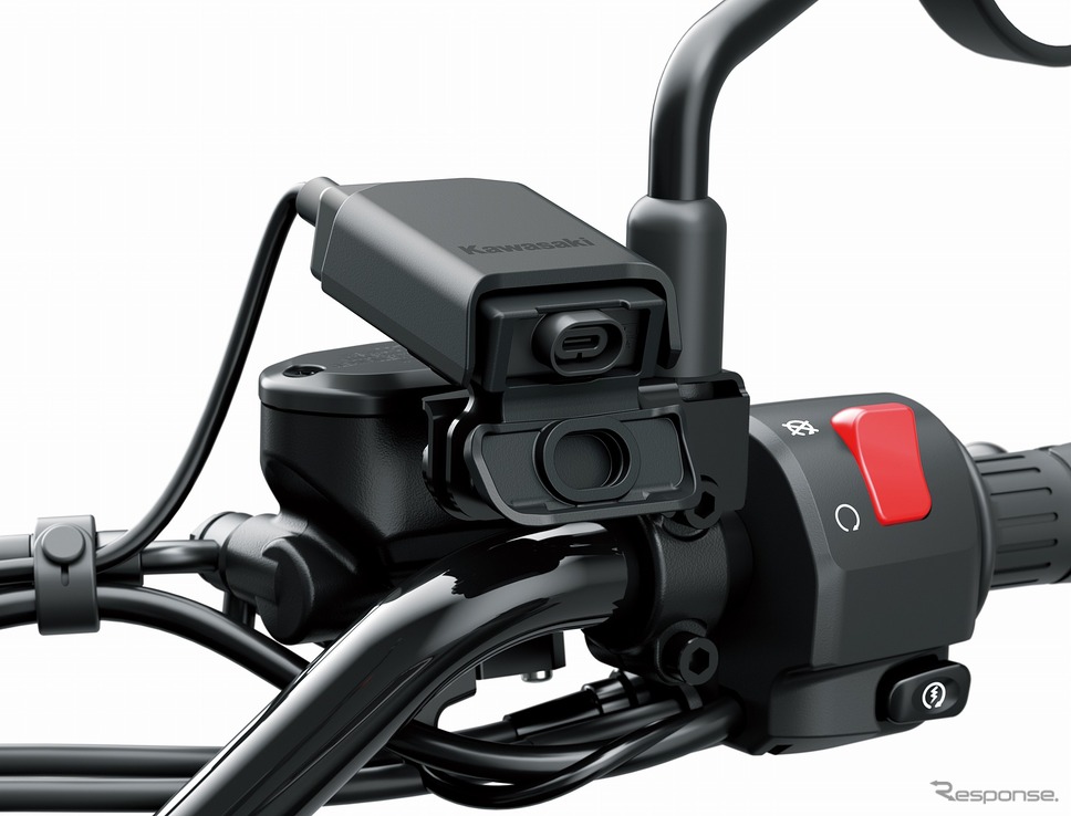 USB Type-C電源ソケット《写真提供 カワサキモータースジャパン》