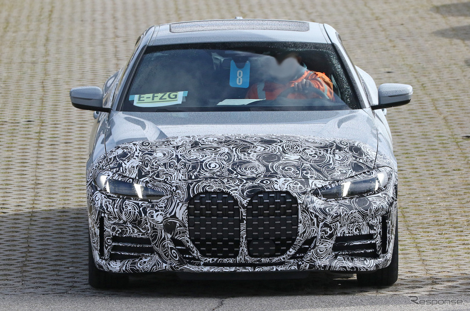 BMW 4シリーズ クーペ 改良新型プロトタイプ(スクープ写真)《APOLLO NEWS SERVICE》