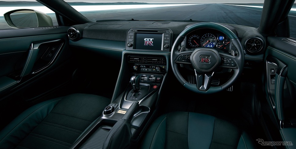 日産 GT-R（内装イメージ）《写真提供 日産自動車》