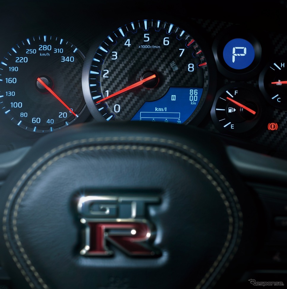 日産 GT-R（内装イメージ）《写真提供 日産自動車》