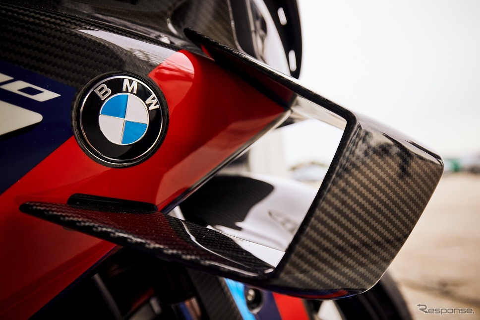 BMW M1000RR《写真提供 ビー・エム・ダブリュー》