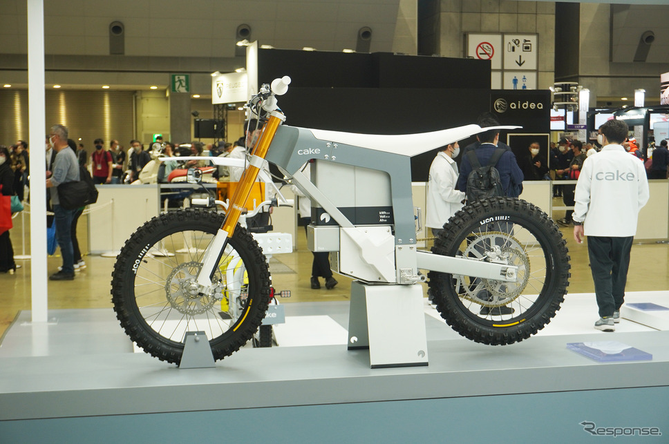 CAKE(東京モーターサイクルショー2023)《写真撮影 宮崎壮人》