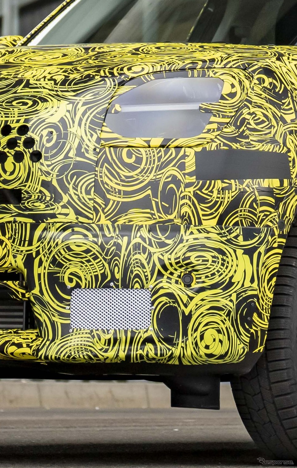 MINI カントリーマン(クロスオーバー)次期型のEVプロトタイプ《photo by MINI》