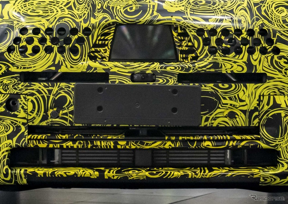 MINI カントリーマン(クロスオーバー)次期型のEVプロトタイプ《photo by MINI》