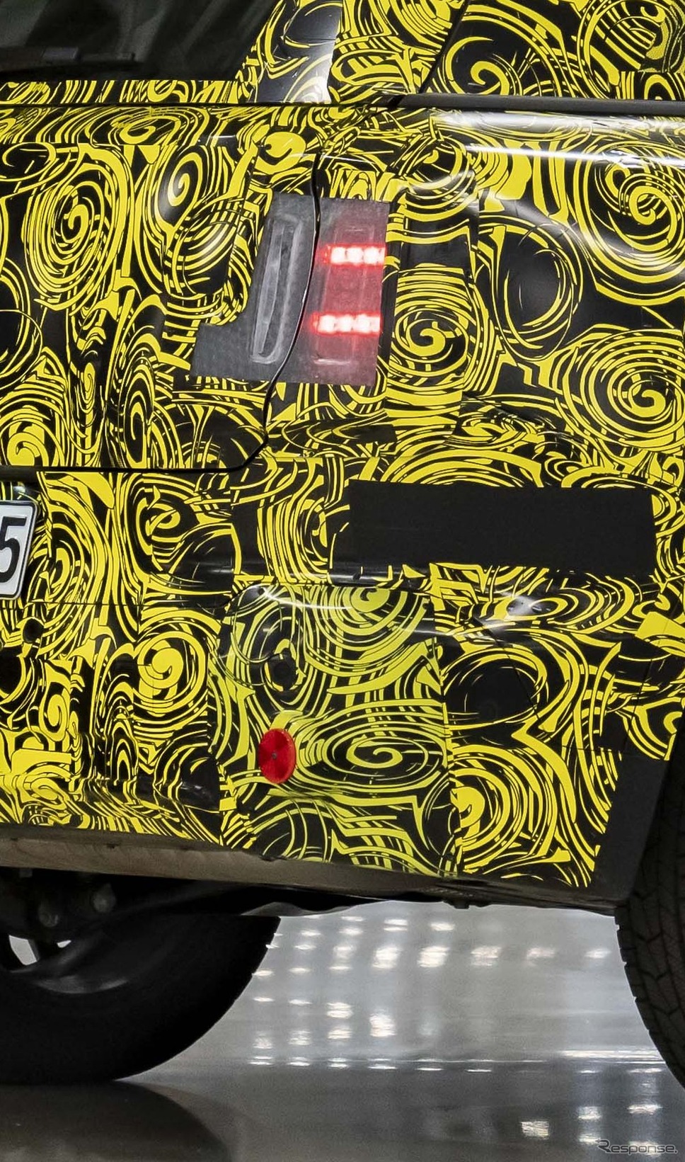 MINI カントリーマン(クロスオーバー)次期型のEVプロトタイプ《photo by MINI》