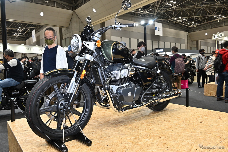 ロイヤルエンフィールド スーパーメテオ650(東京モーターサイクルショー2023)《写真撮影 雪岡直樹》