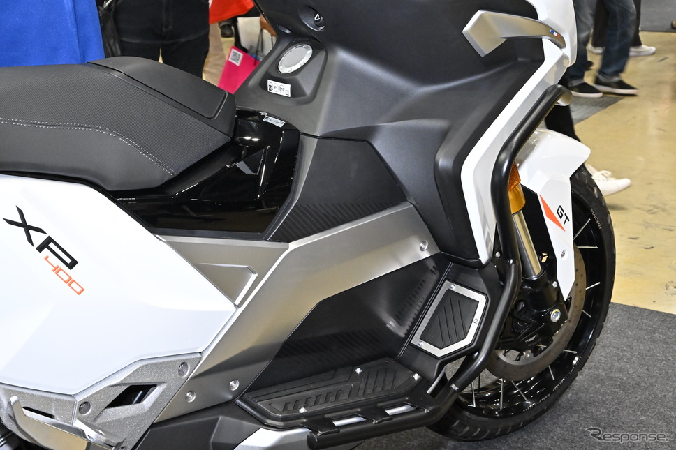 プジョーモトシクル XP400 GT(東京モーターサイクルショー2023)《写真撮影 雪岡直樹》