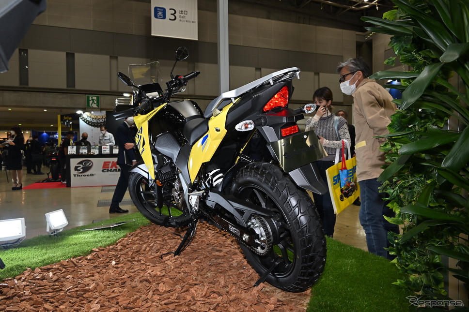 スズキ VストロームSX（東京モーターサイクルショー2023）《写真撮影 雪岡直樹》