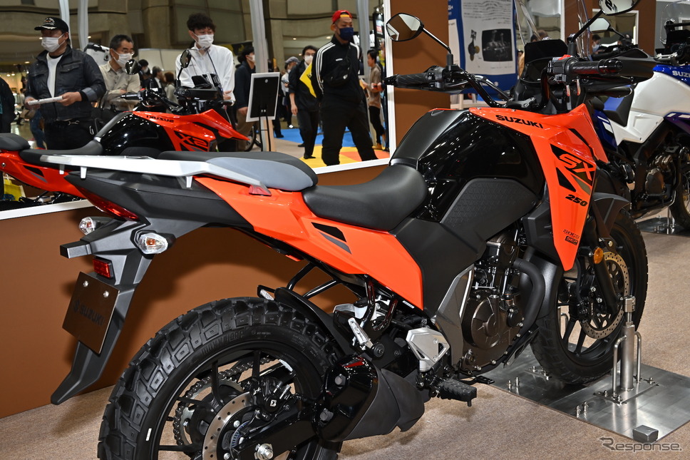 スズキ VストロームSX（東京モーターサイクルショー2023）《写真撮影 雪岡直樹》